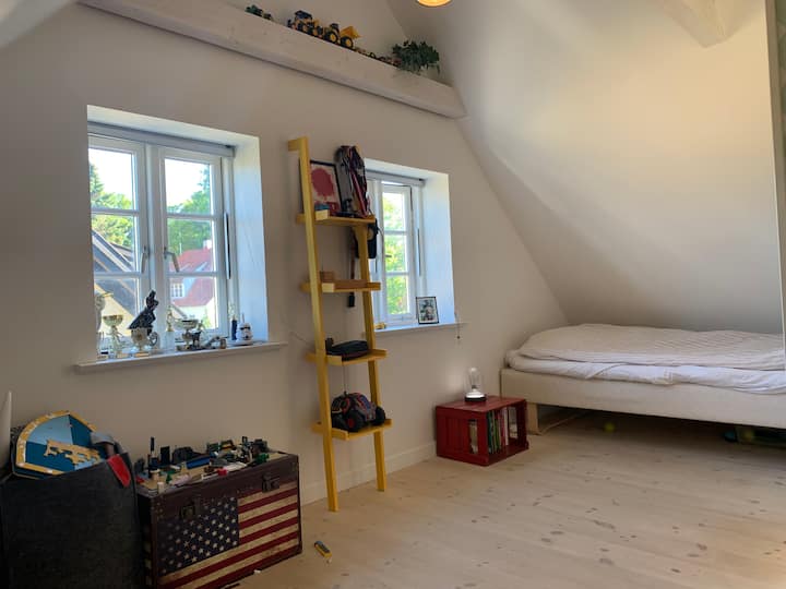 卧室3 ：一张标准双人床