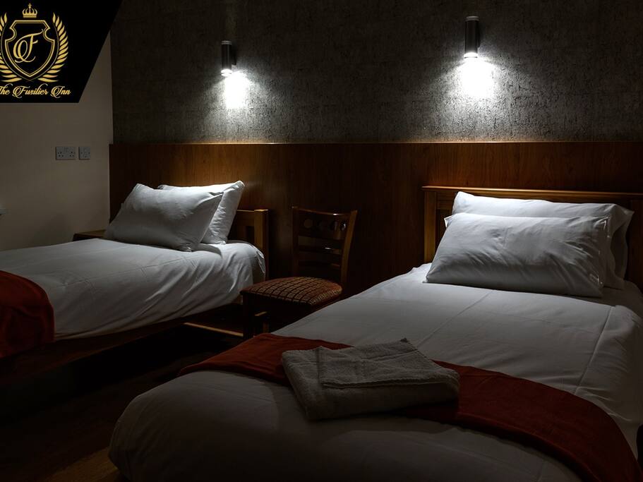 TWIN-DELUXE-ENSUITE