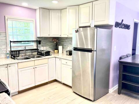 2BR Home W/Laundry1Mile to Wayne Memorial Hospital