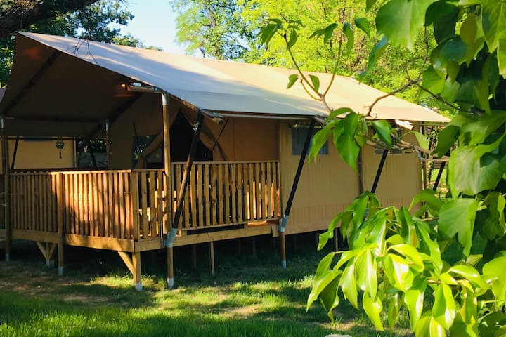 Tente Safari Lodge de Coucouzac in Ardeche - Tents for Rent in Lagorce,  Auvergne-Rhône-Alpes, France