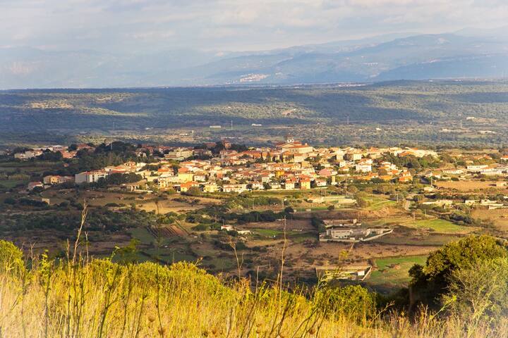 Ai piedi del monte e 20' dal mare