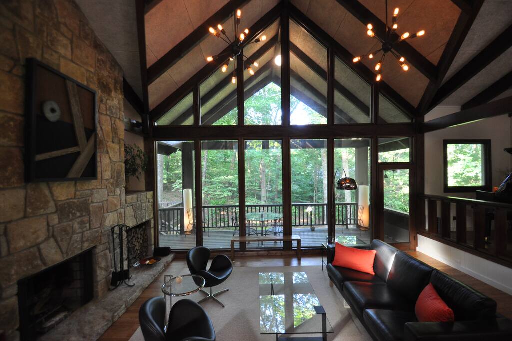 Beautiful views inside - a gorgeous nature retreat.
