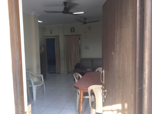 Ensuite 1 bedroom first floor luxury flat.