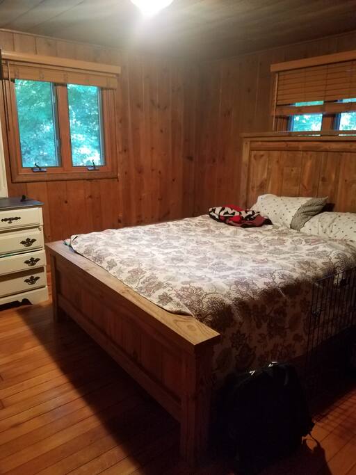 Master/Bedroom 1 -Main Level