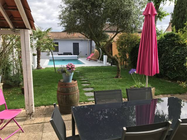 Typique échoppe bordelaise avec piscine gallery image 2