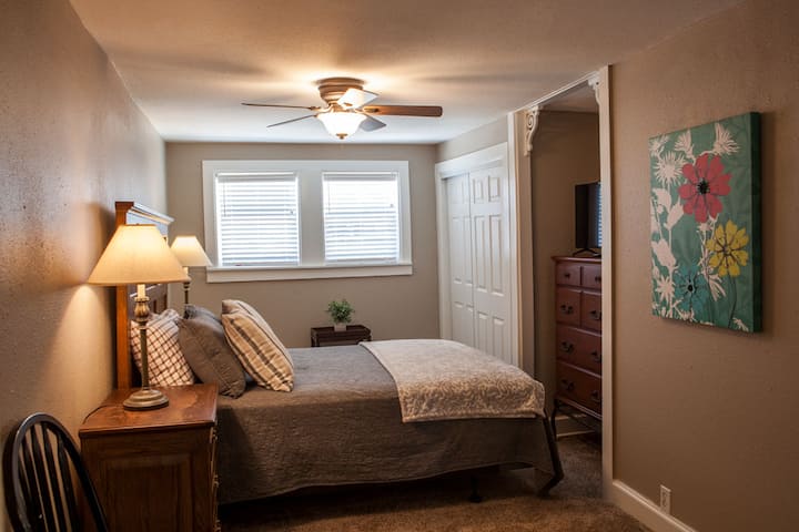 Chumba kikuu cha kulala  