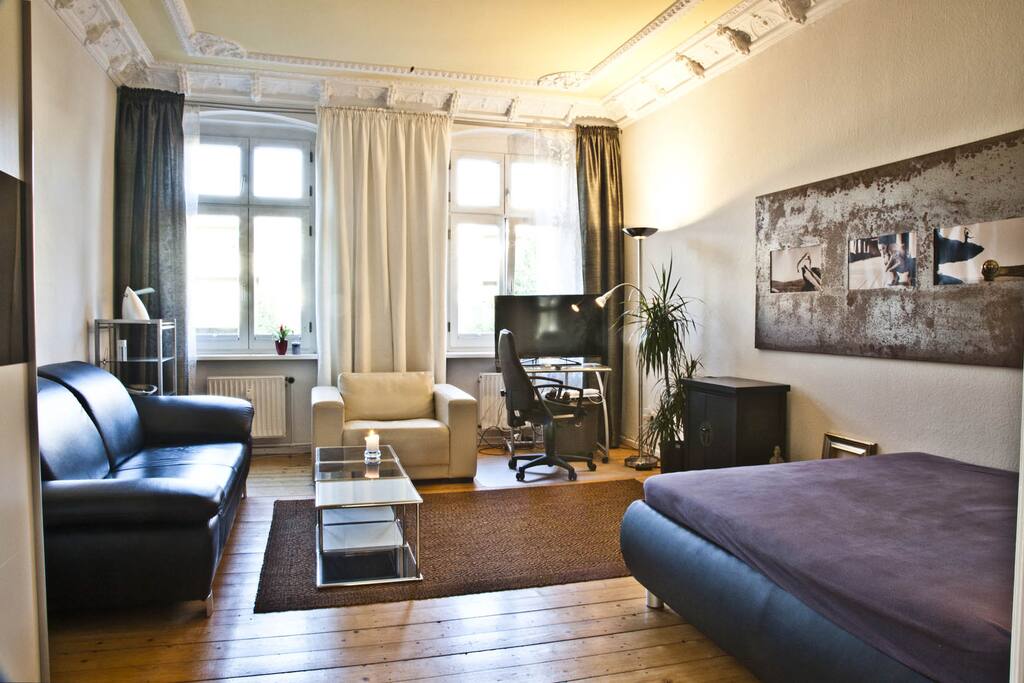 Livingroom with Guestbed