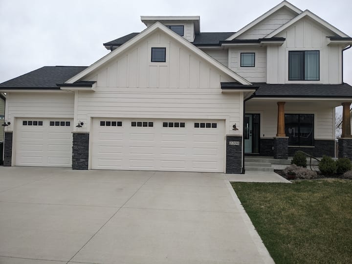 Saylorville Lake Vacation Rentals & Homes Iowa, United States Airbnb