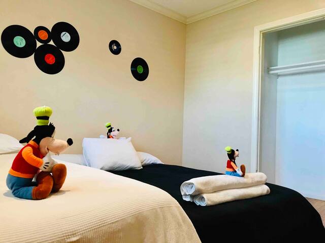 Long Term Bedroom for 2 people / Around Disneyland