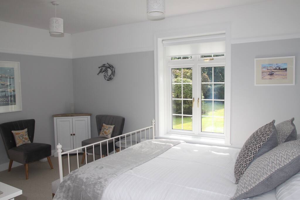 The bedroom