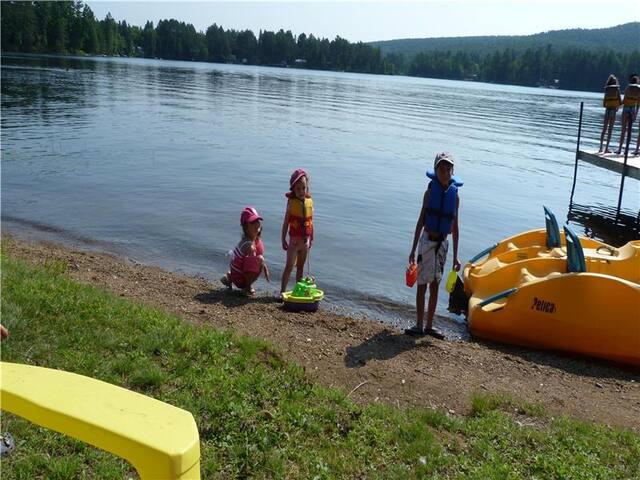 Benoir Lake North Waterfront Cottage Cabins For Rent In Harcourt