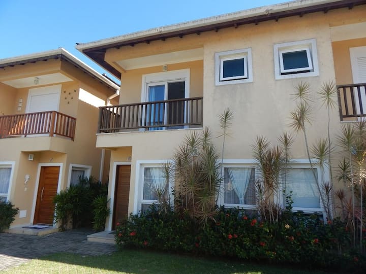 Ampla E Confortável Casa Condomínio Fechado, Piscina Privativa, Serviço De Praia - São Sebastião