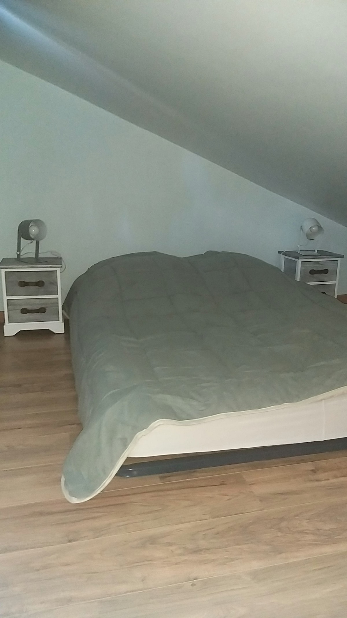 غرفة النوم 2