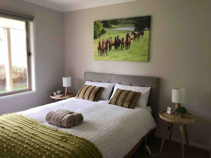 Спална соба 2 со брачен кревет (широк 150 - 179 см)