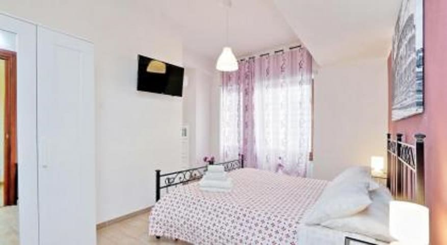 Romaurelia7 – appartamento 7 persone gallery image 2