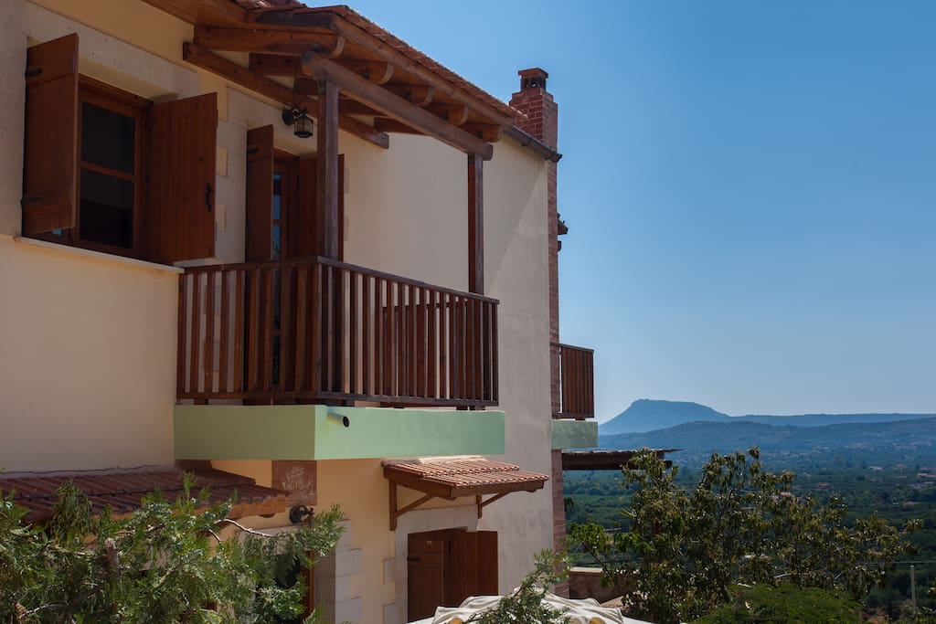 1st house balconiew