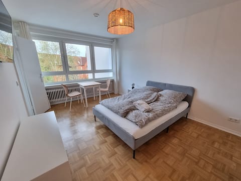 Leistungsstarkes Airbnb: Cozy City Apartment in Hanover in Linden Süd
