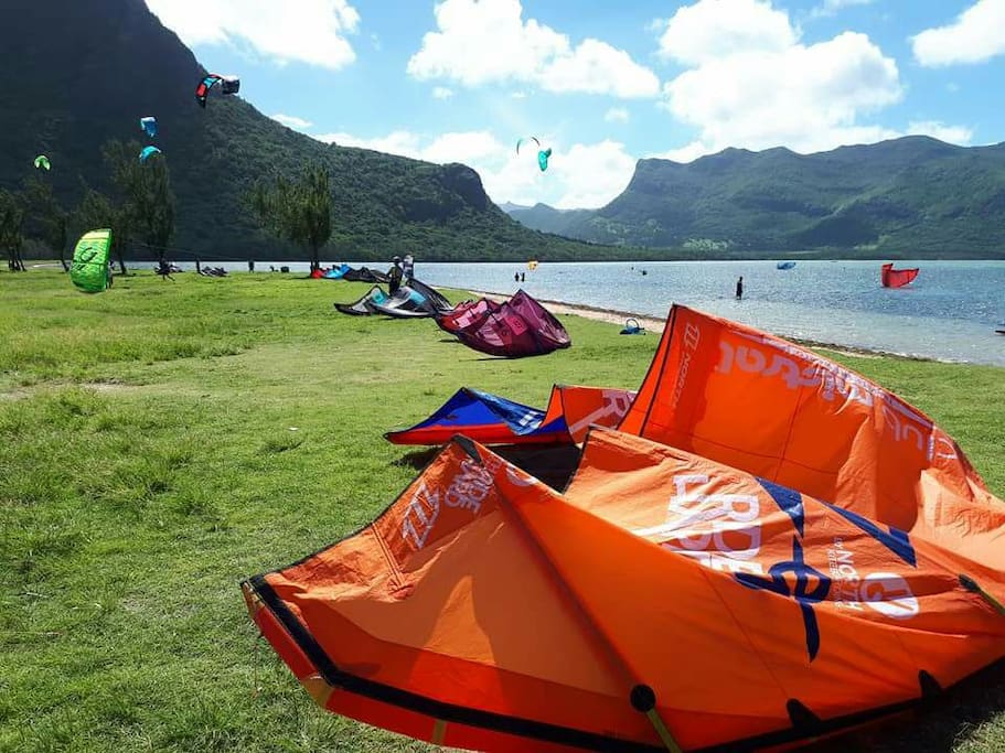 Le Morne Kite lagoon
Approx 10 mins drive from Equinox Kite Villas
