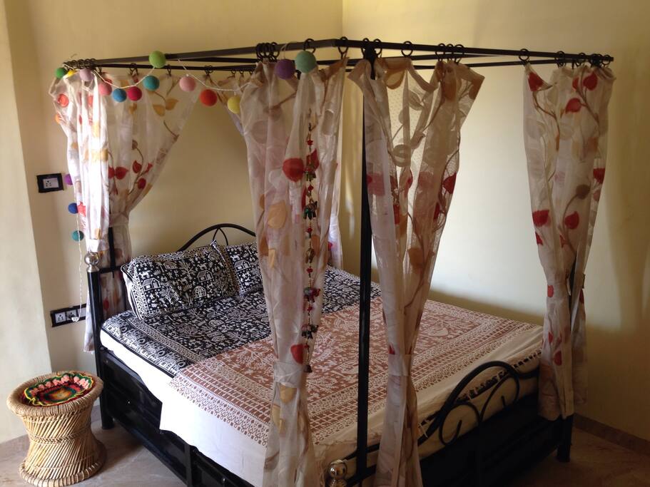 Queen size bed