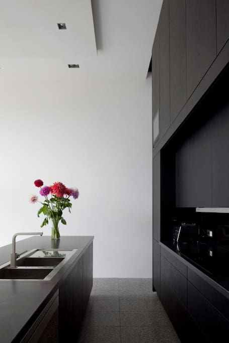 Kitchen/Bar
