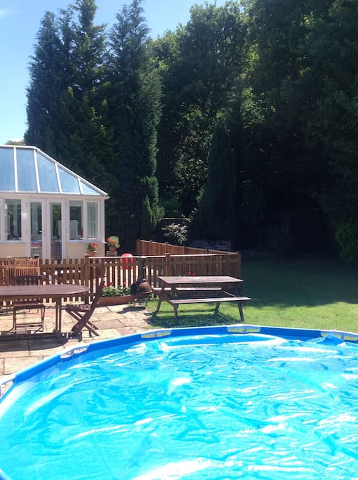 Perfect secluded garden with large splash pool, terrace and bbq