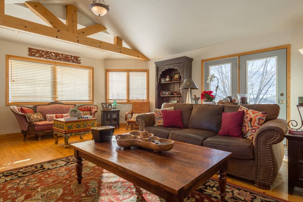 Living room.