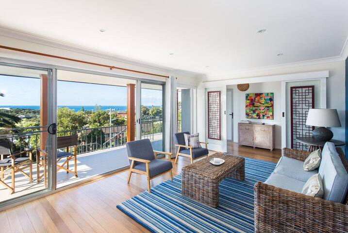 Easy Living at 14 Daphne Street