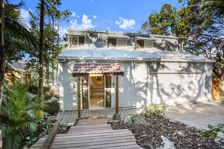 Walking on Sunshine – Walk to beach & Village gallery image 2