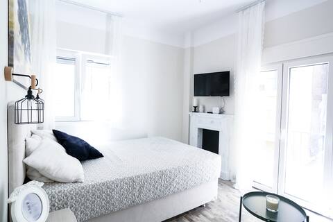 Fresh country chic city center apartment.