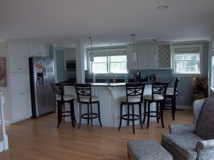 Beautiful waterfront home on Keuka Lake Houses for Rent in Penn Yan