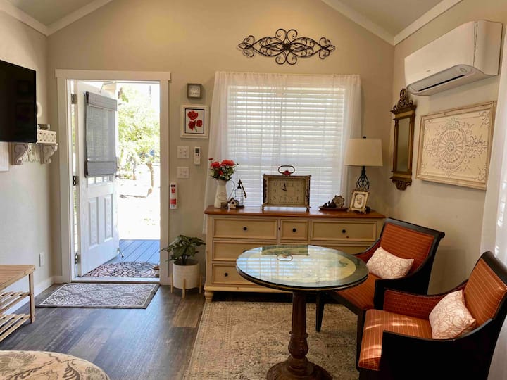 Couples Getaway In The Texas Hill Country - Comal Park, Canyon Lake