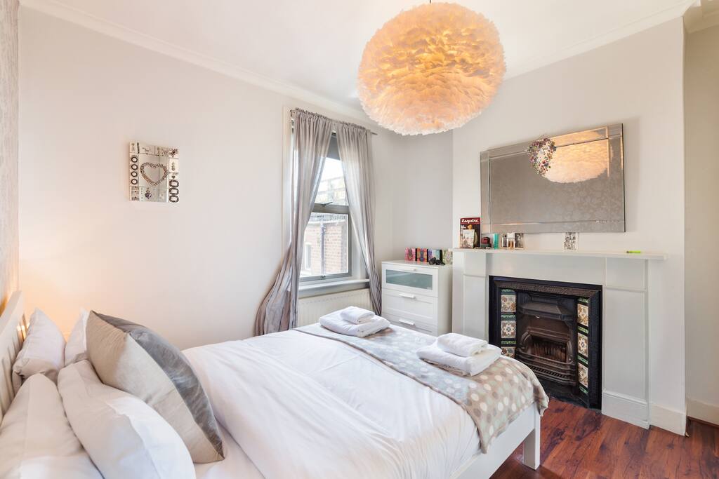 A spacious doubled bedroom...