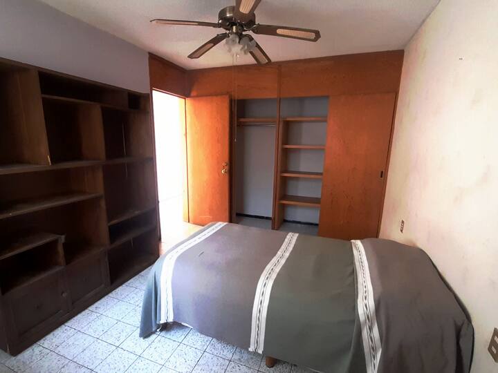 Cozy central house full of life with 2 patios Houses for Rent in