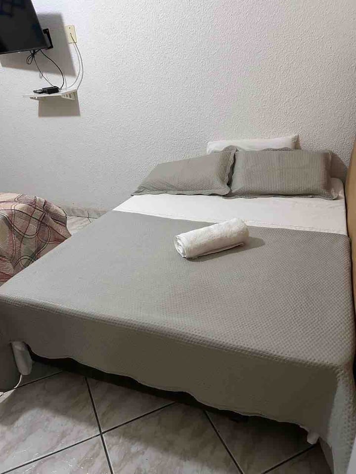 Dhomë gjumi 2