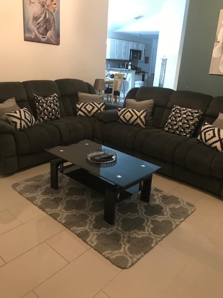 მისაღები ოთახი