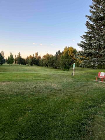 KJ's Place * close to golf course & boat dock