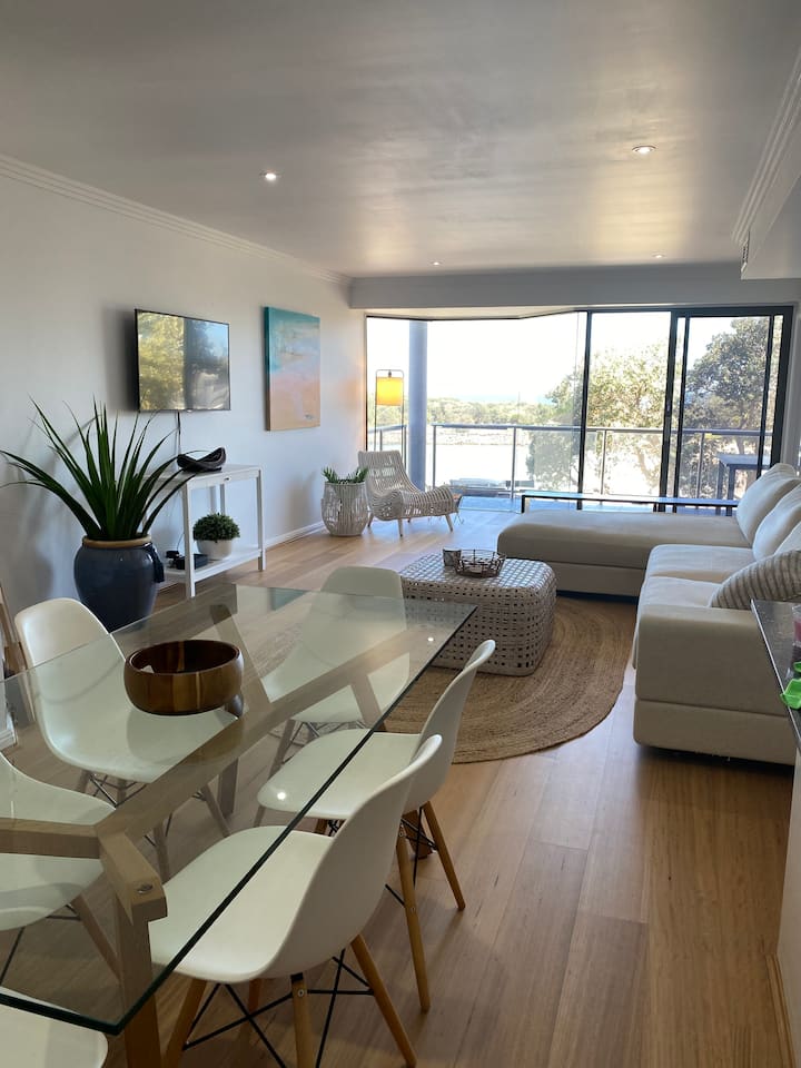 The Outlook - Unit 3,  Directly Across The Beach - Anna Bay
