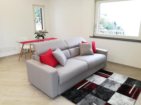 Successful Airbnb property: MiraSorrento, a romantic view of the Gulf of Naples in Sorrento