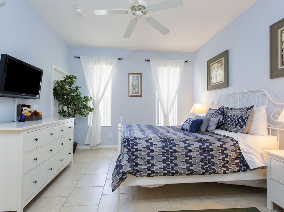 Lovely bedroom!