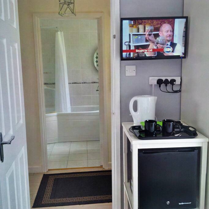 Beverage Bar, Silent Fridge and TV