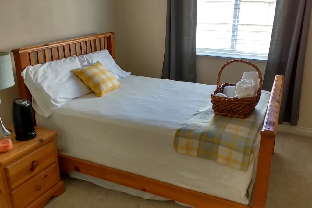 Queen size bed