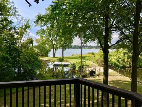 Island Inn a Lakehome on Sylvan/Otter Lake