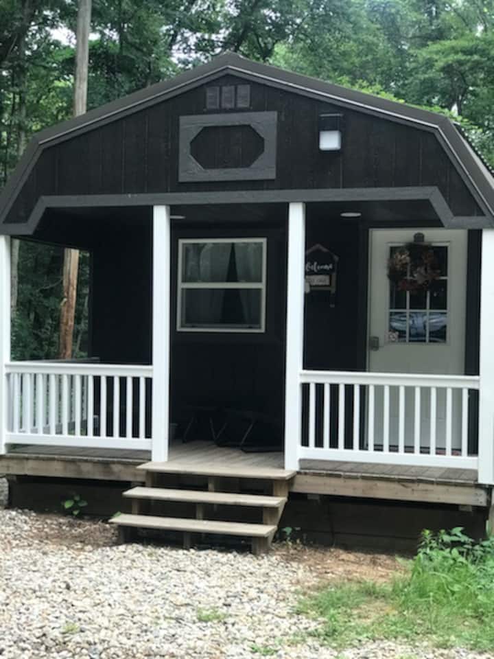 Cozy Cabin at Coppertop Barn Cabins for Rent in Grovertown, Indiana