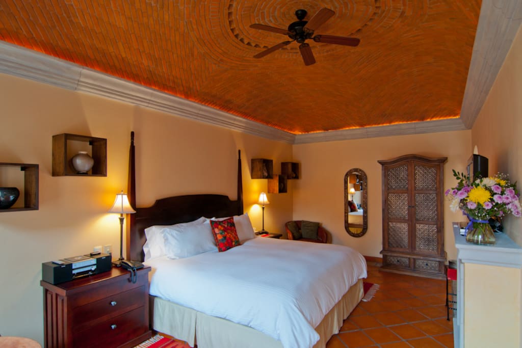 Room 1 - Mata Ortiz