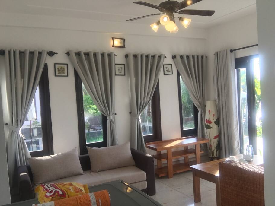 Comfortable poolside apartment