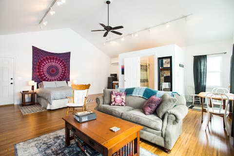 Guesthouse in the Country near Saratoga Springs