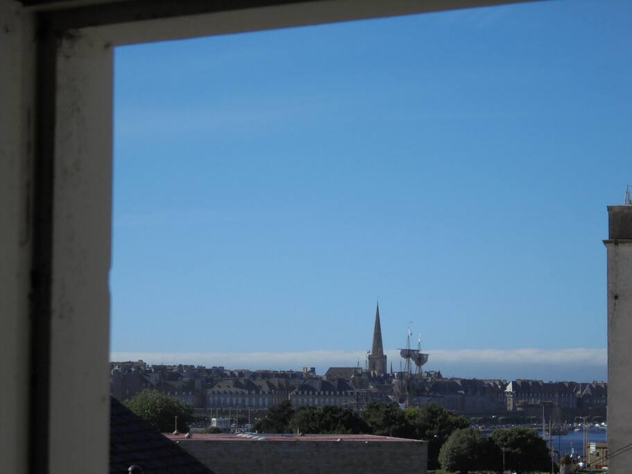 vue de la fenêtre de la cuisine