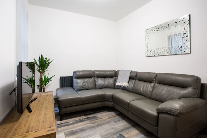 ‘The Place’: Stunning Ensuite Room In City Centre! - Belfast