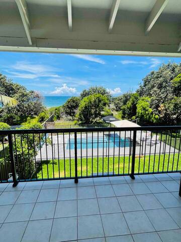 Absolute beachfront holiday home with heated pool gallery image 5