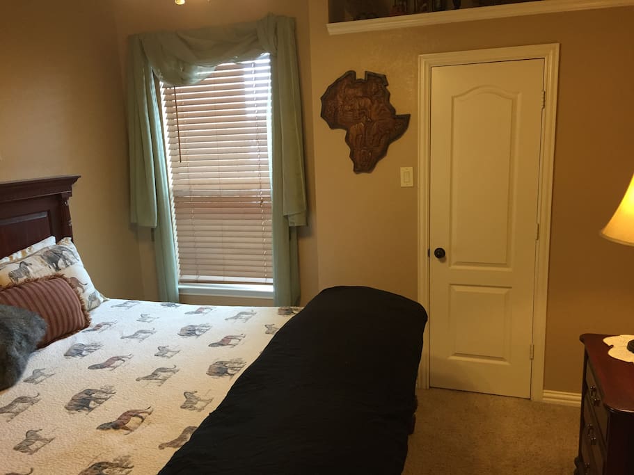 King size bed